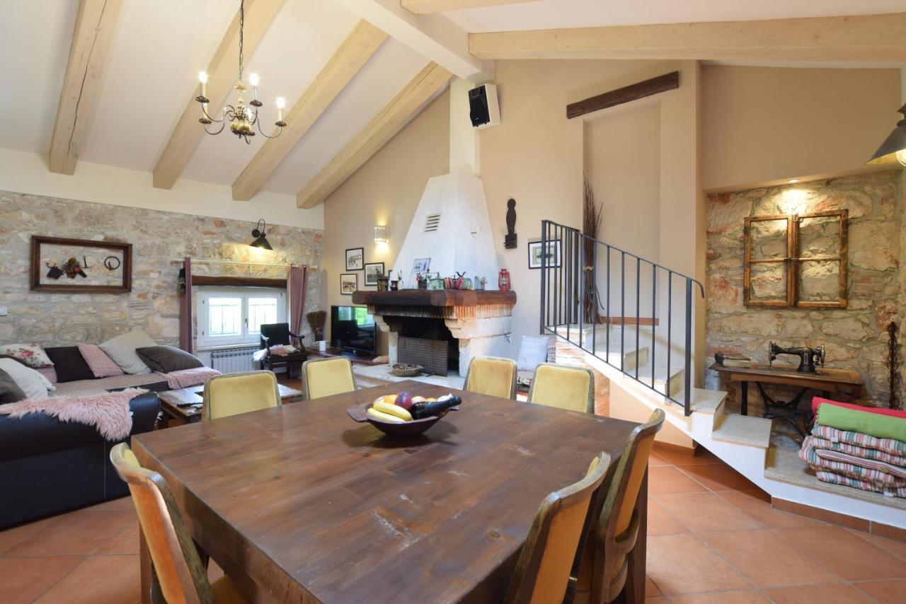 Saison Openning Prices Luxury Villa Nini With Fireplace, Private Pool, Bikes, Barbecue And Much More Porec Ngoại thất bức ảnh